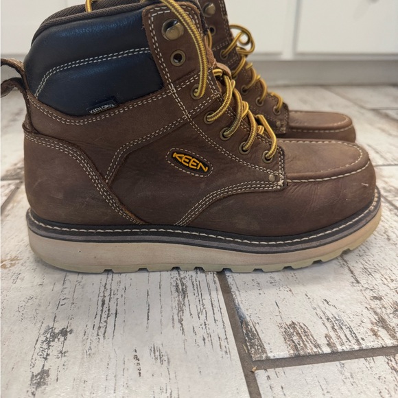 Keen Cincinnati Boots - Picture 3 of 11